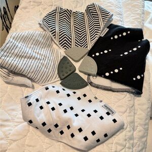 👶🏻 Bazzle Baby Bandana Teething Bibs Set of 4 NWOT